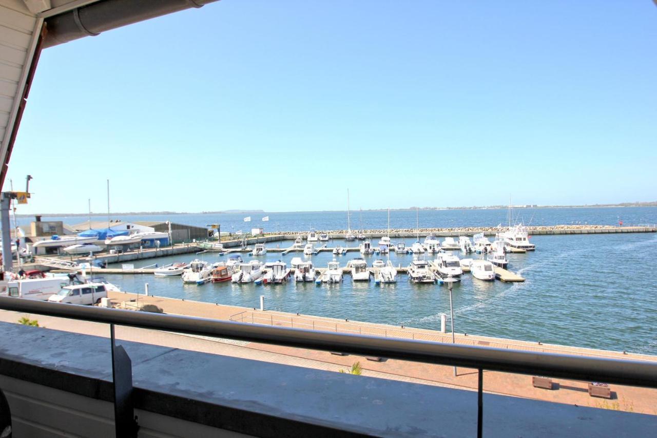 Hafennahe Ferienwohnung Mit Balkon Und Meerblick - Hafenhaeuser Wiek Wohnung 06 Wiek auf Rügen Exterior foto