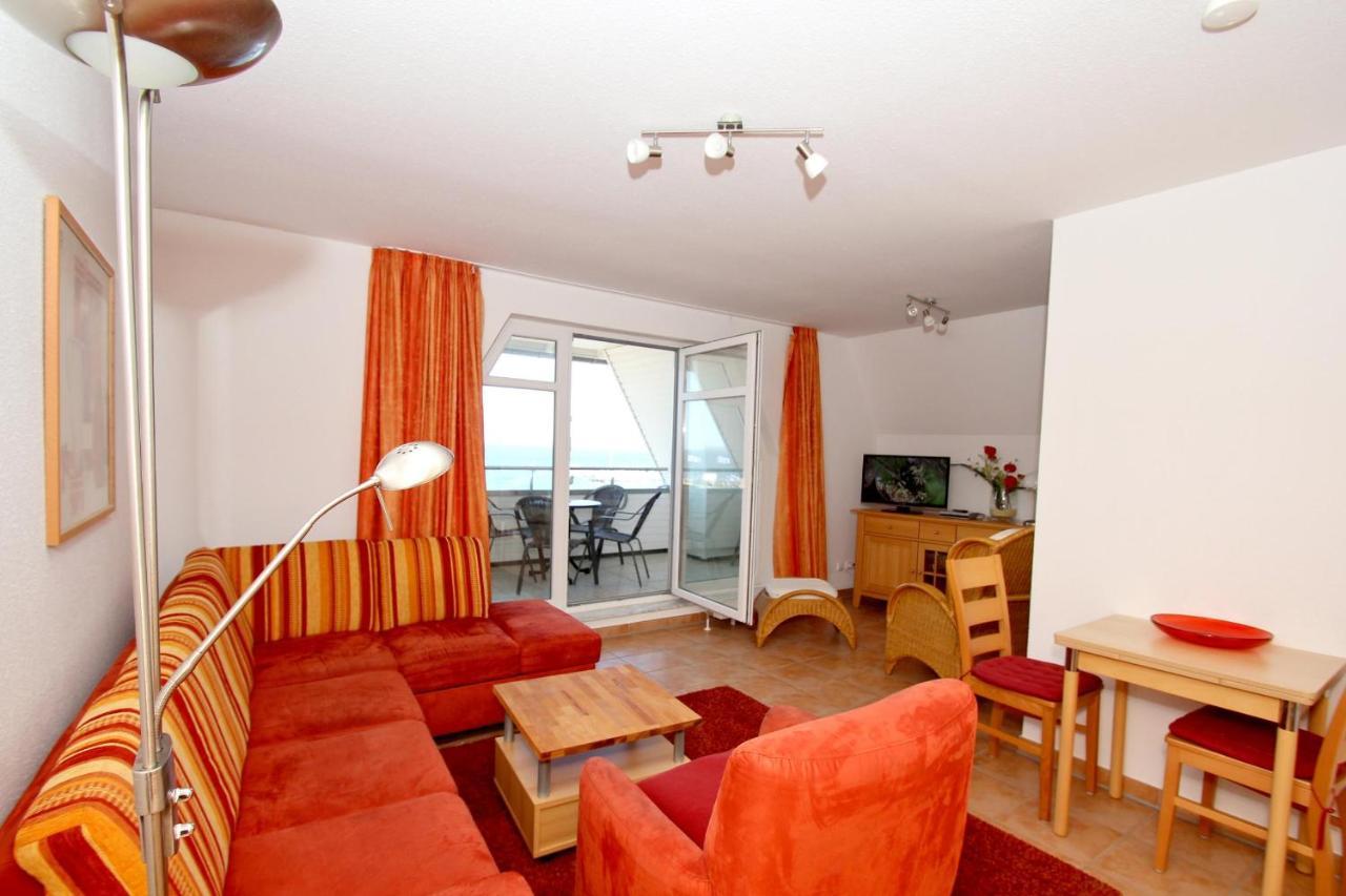Hafennahe Ferienwohnung Mit Balkon Und Meerblick - Hafenhaeuser Wiek Wohnung 06 Wiek auf Rügen Exterior foto